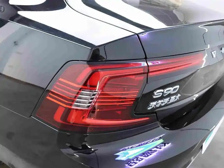 2024 Volvo S90 B5 Smart Luxury Edition — миниатюра 31
