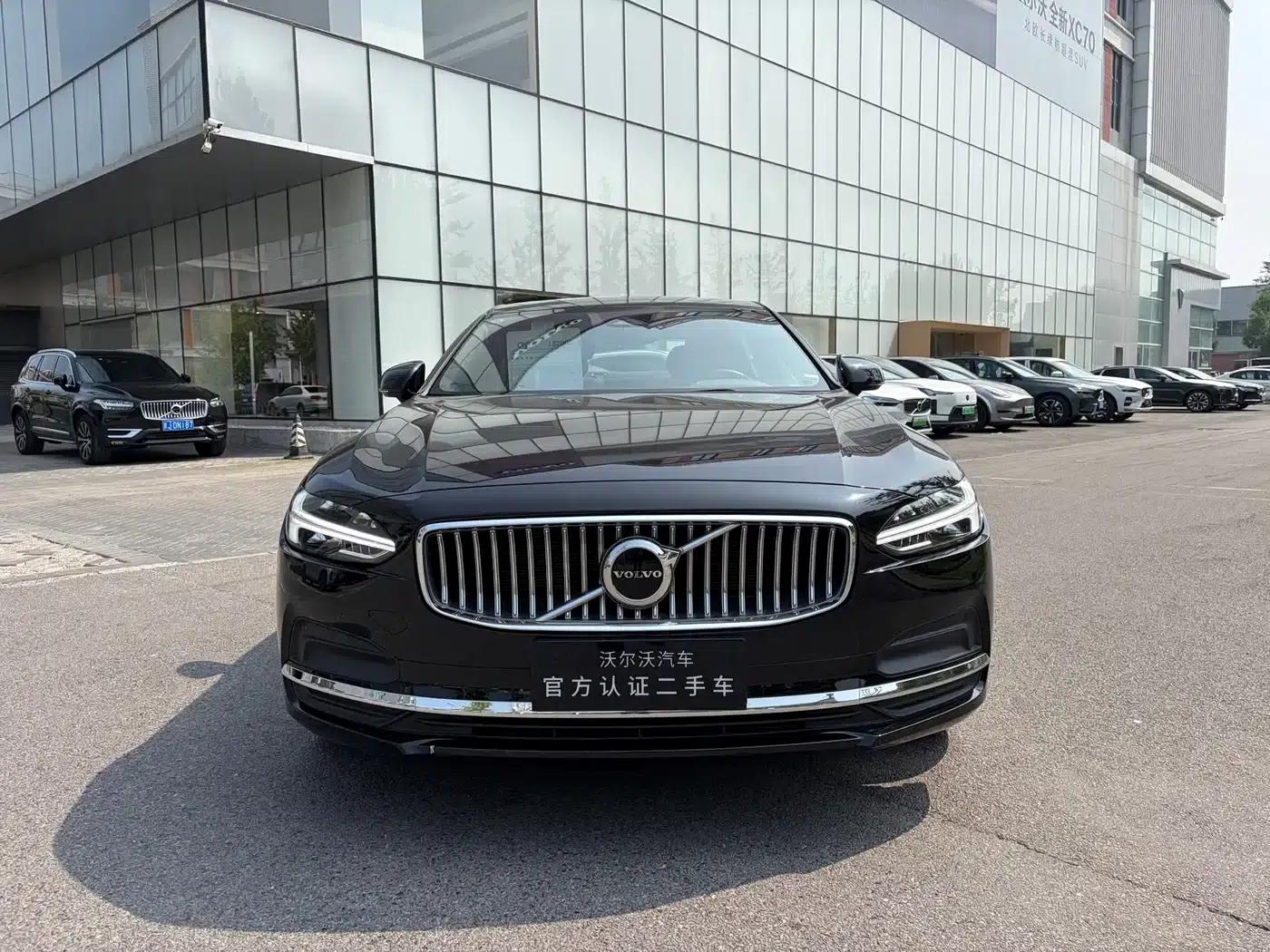 2025 Volvo S90 B5 Smart Luxury Edition — миниатюра 2