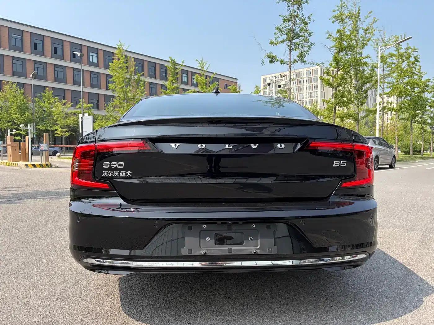 2025 Volvo S90 B5 Smart Luxury Edition — миниатюра 5
