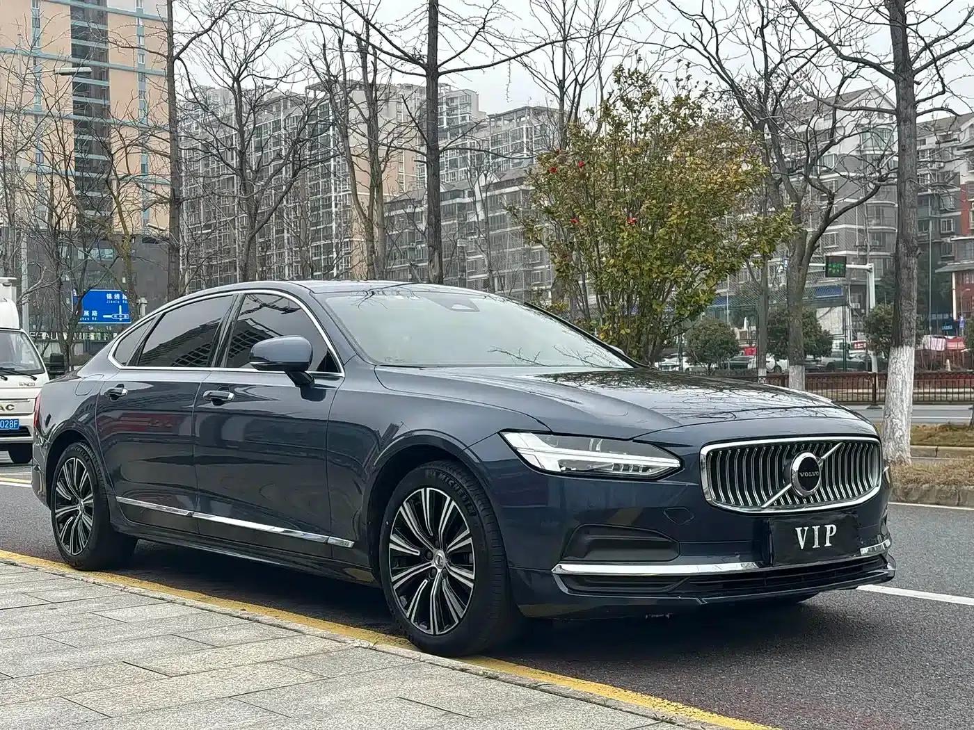 2023 Volvo S90 B5 Smart Luxury Edition — миниатюра 3
