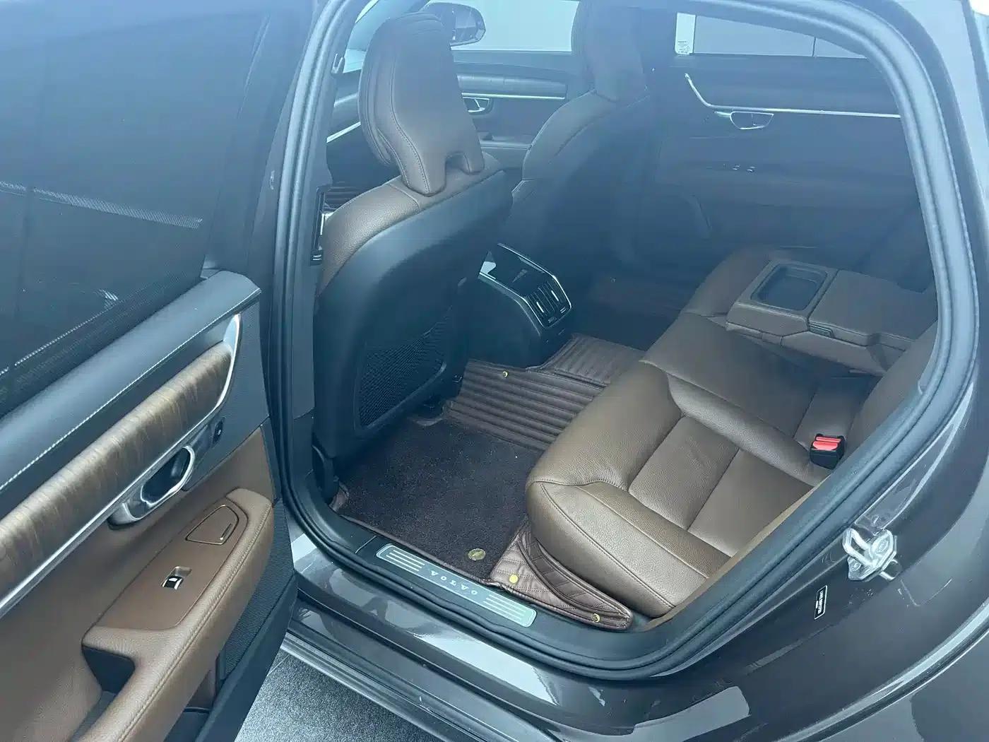 2021 Volvo S90 B5 Inscription Luxury Edition — миниатюра 10