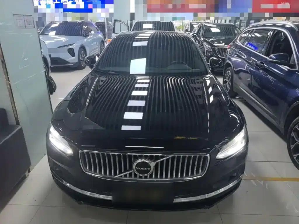 2021 Volvo S90 B5 Inscription Luxury Edition — миниатюра 3