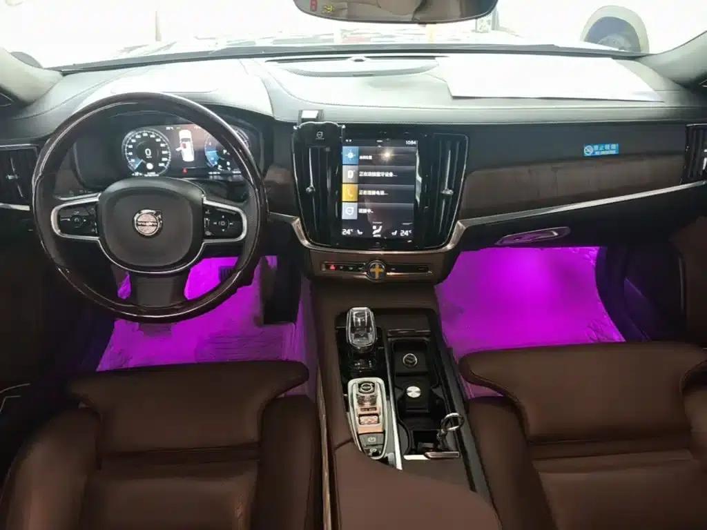 2021 Volvo S90 B5 Inscription Luxury Edition — миниатюра 10