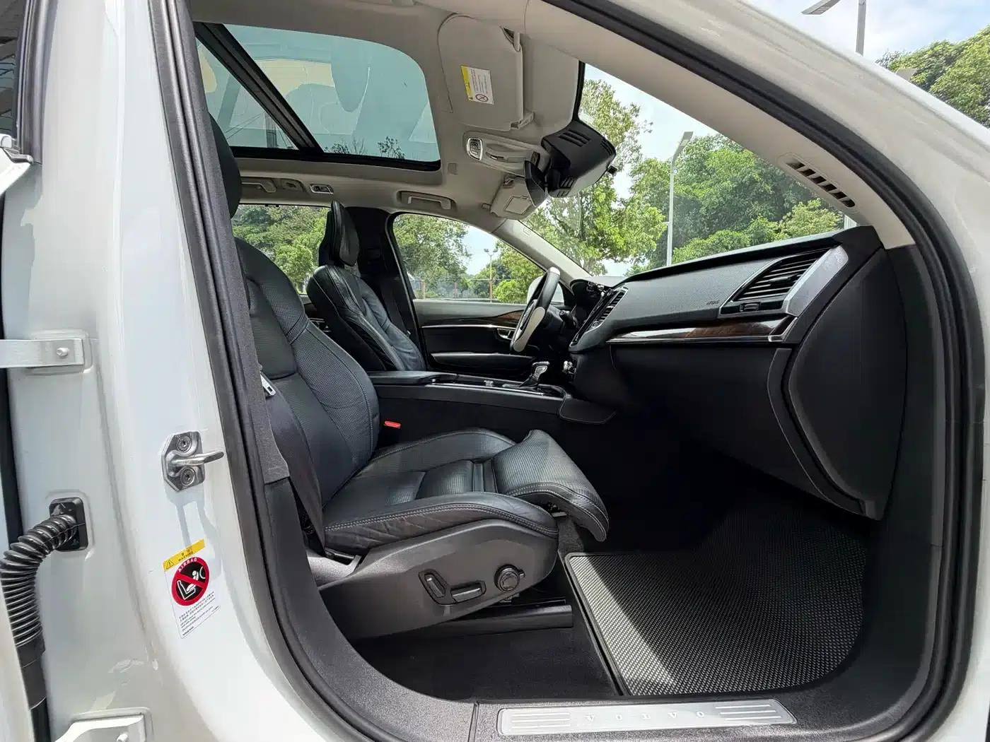 2015 Volvo XC90 T6 Smart Edition 7-seater — миниатюра 11