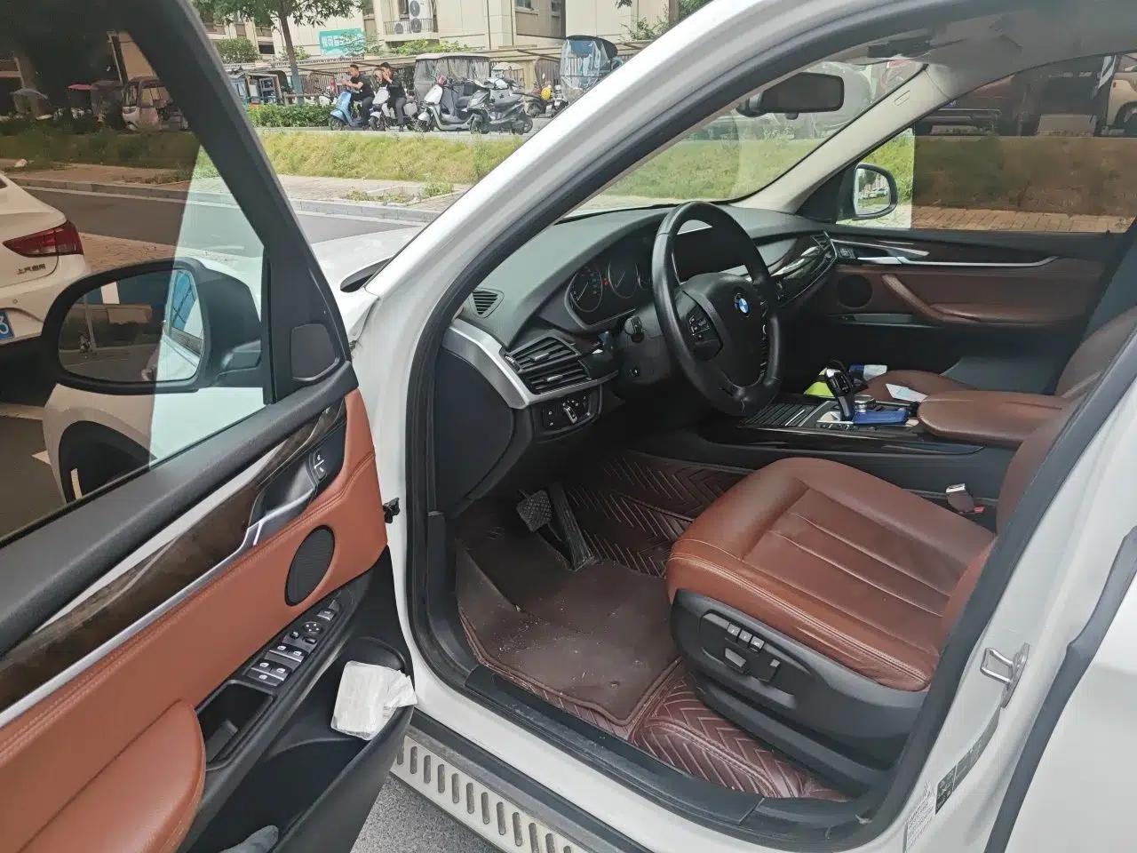 BMW X5 2015 xDrive28i — миниатюра 16