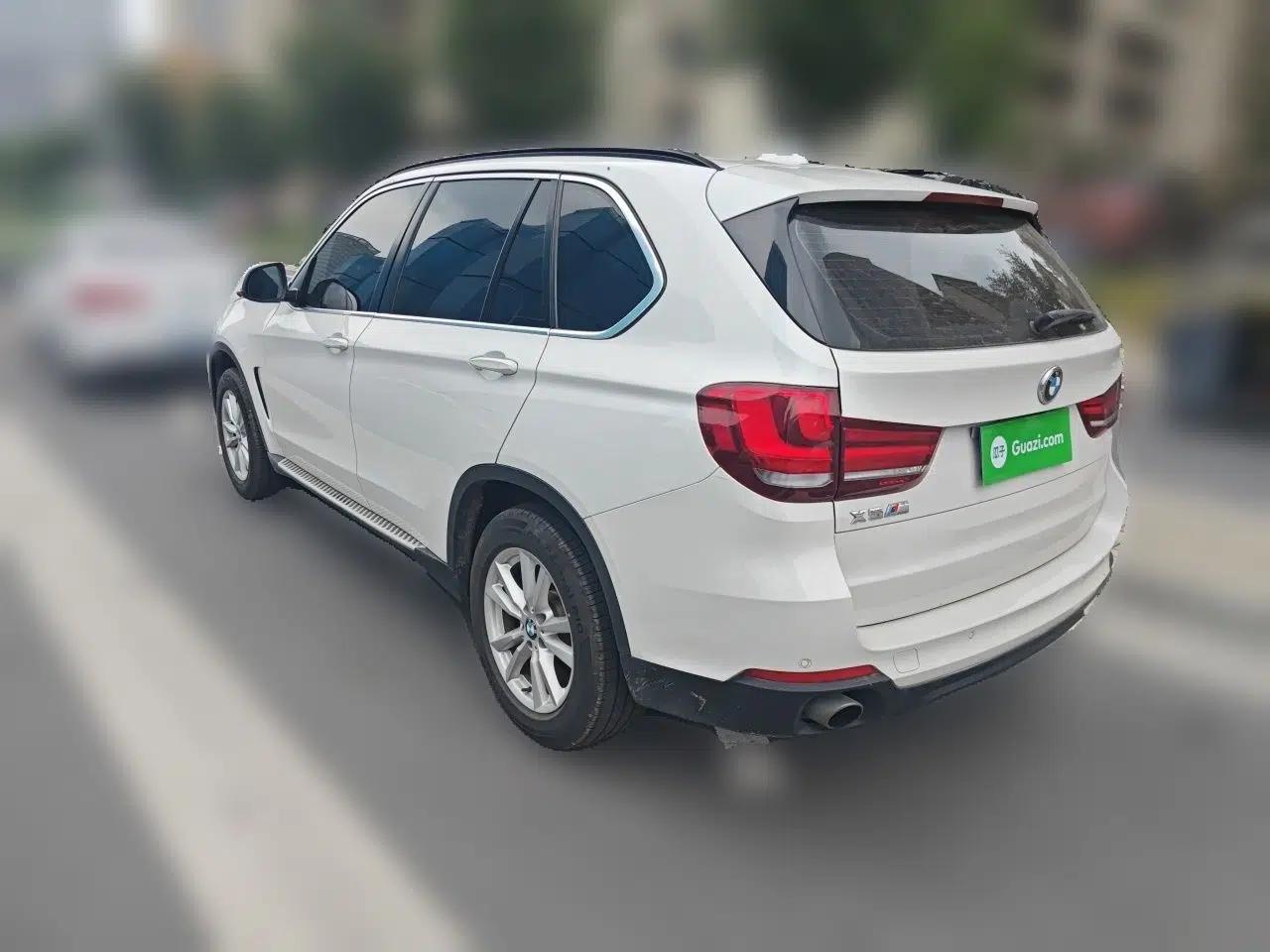 BMW X5 2015 xDrive28i — миниатюра 4