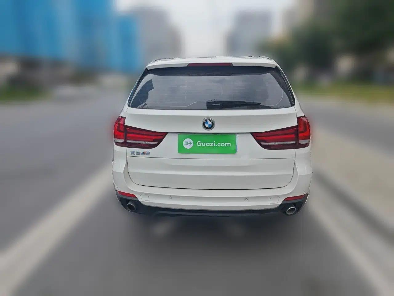 BMW X5 2015 xDrive28i — миниатюра 5