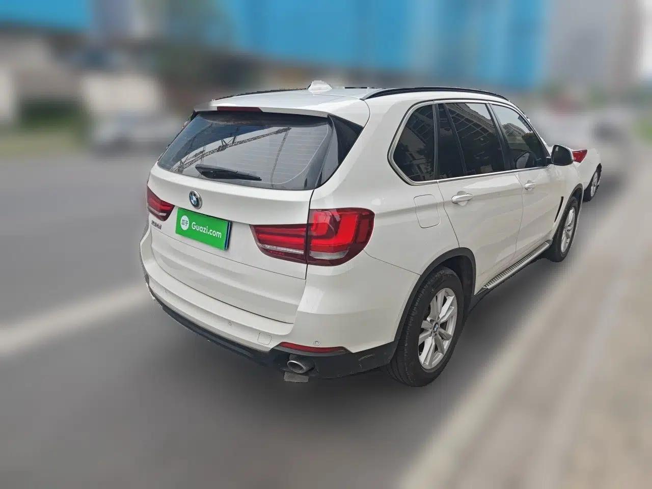 BMW X5 2015 xDrive28i — миниатюра 6