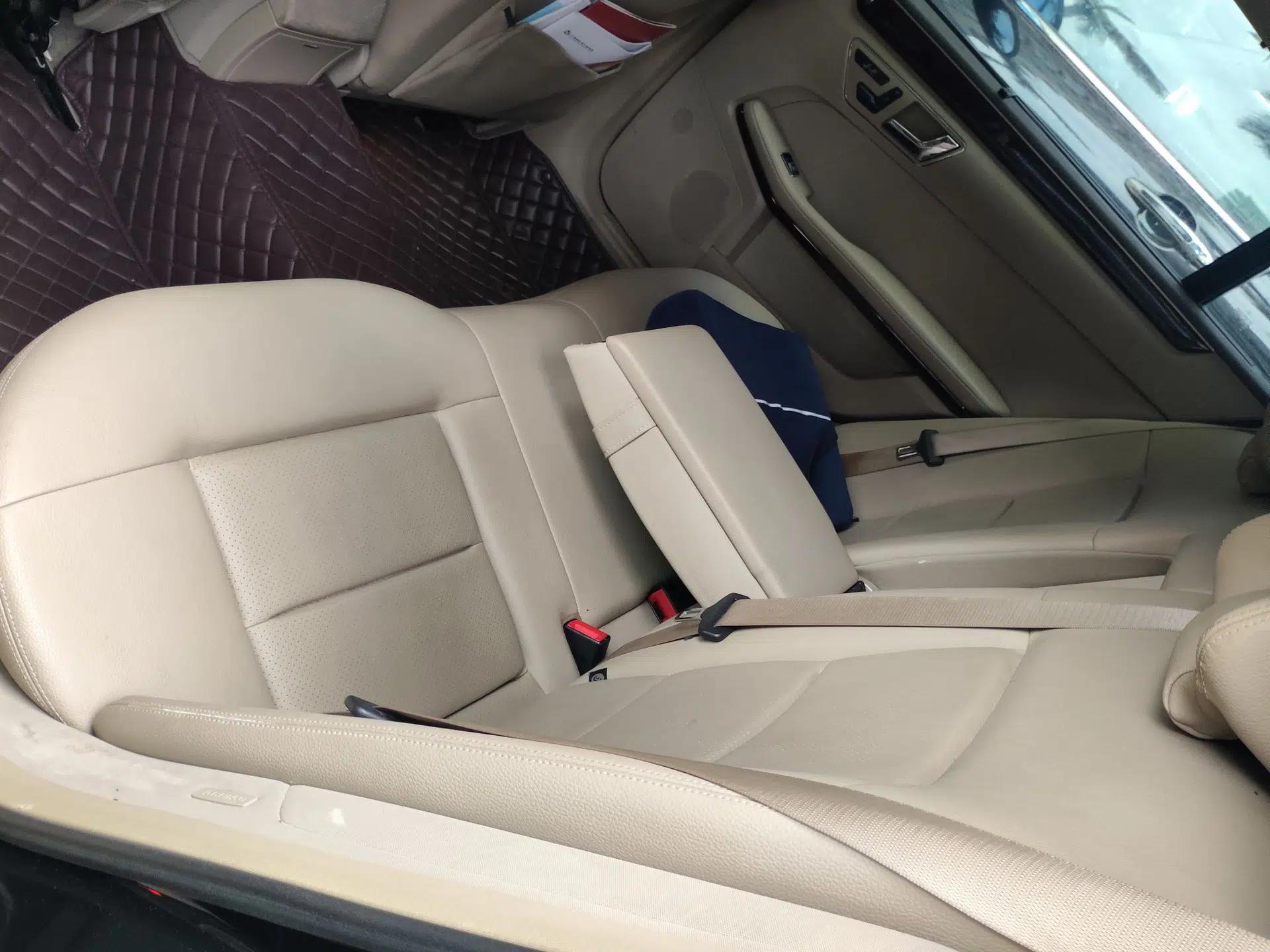 Mercedes-Benz E-Class 2011 E 200 L CGI Elegant Model — миниатюра 17