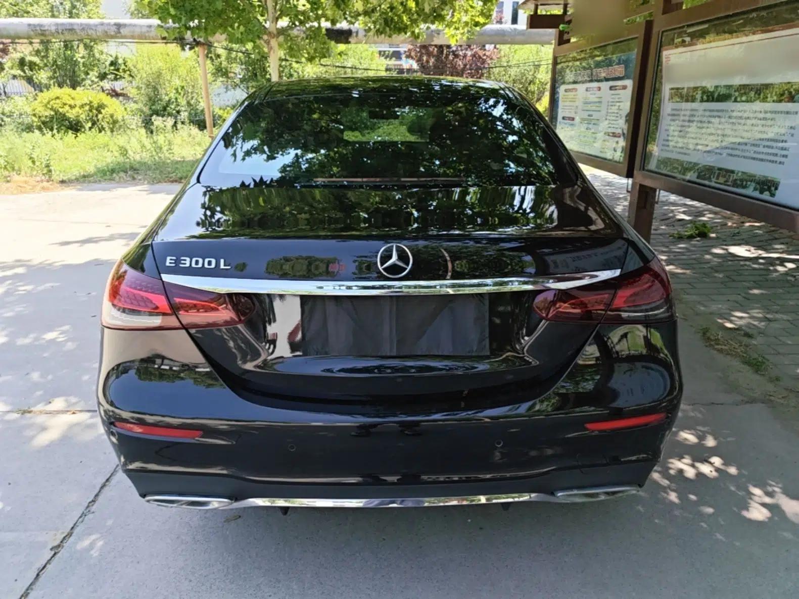 Mercedes-Benz E-Class 2021 E 300 L Sporty and Stylish Model — миниатюра 5