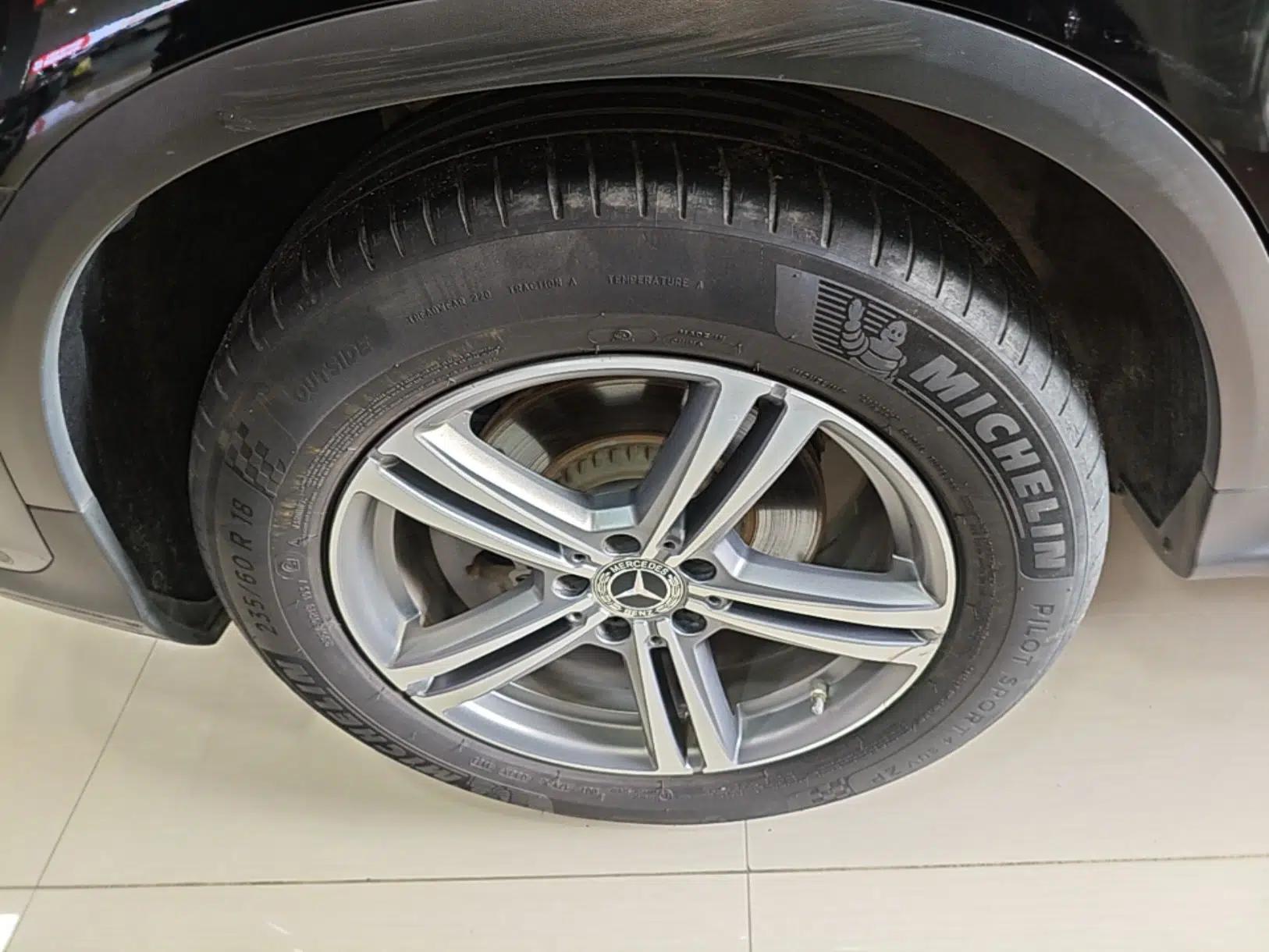Mercedes-Benz GLC 2020 GLC 260 L 4MATIC Luxury Model — миниатюра 11