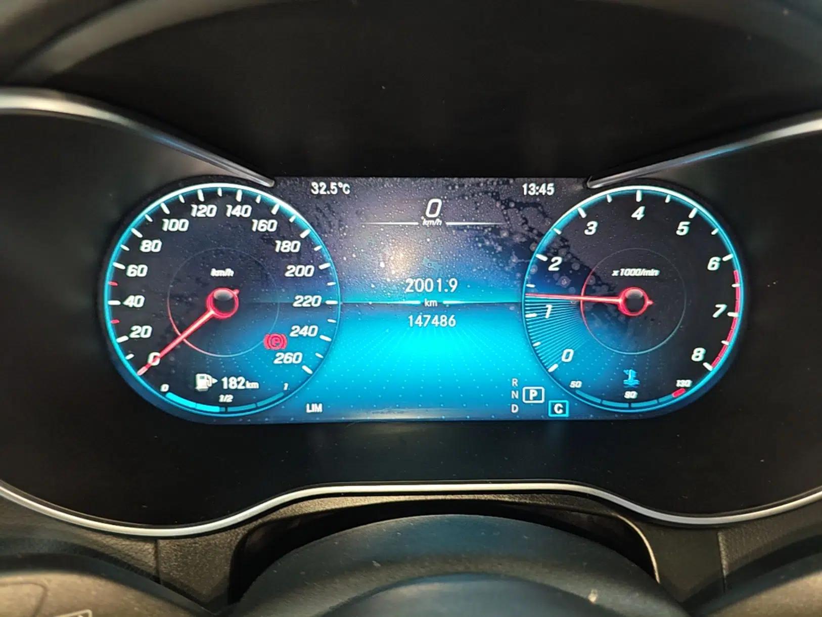 Mercedes-Benz GLC 2020 GLC 260 L 4MATIC Luxury Model — миниатюра 14