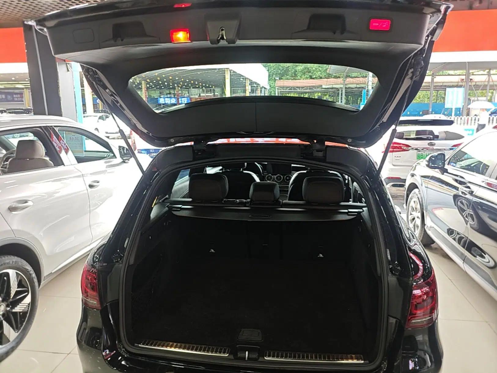 Mercedes-Benz GLC 2020 GLC 260 L 4MATIC Luxury Model — миниатюра 22