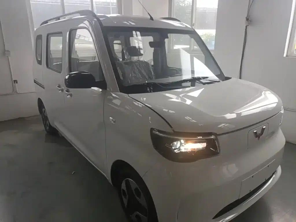 Wuling Sunshine New Energy 2025 Model 305km/h Progressive Edition — миниатюра 4