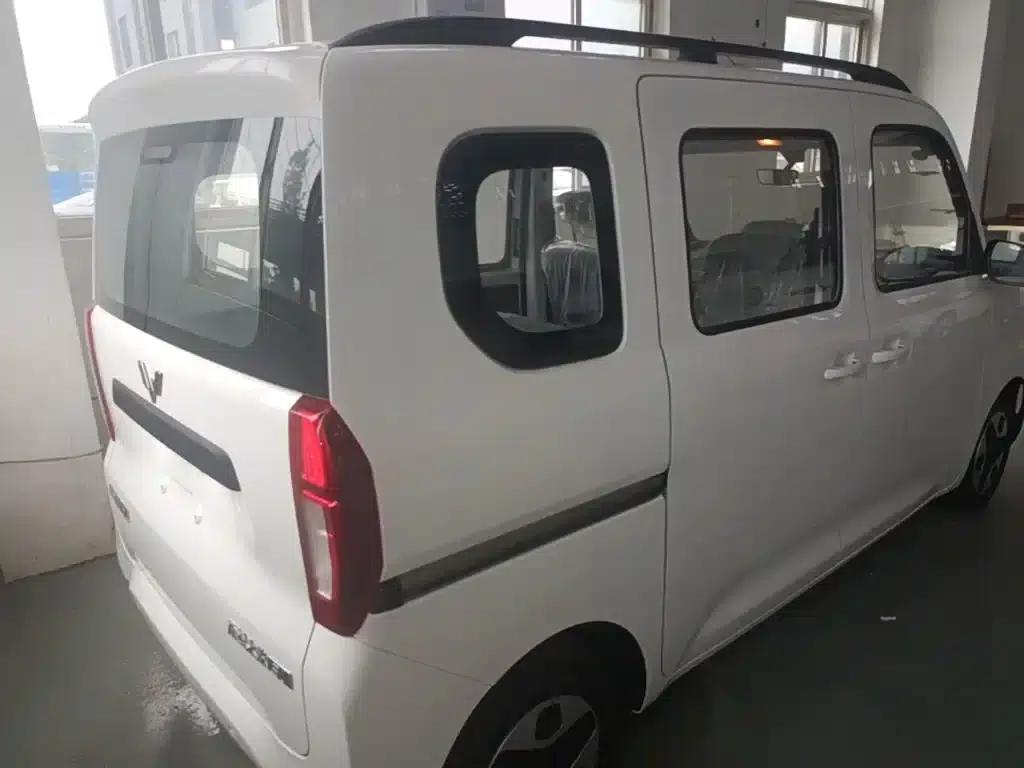 Wuling Sunshine New Energy 2025 Model 305km/h Progressive Edition — миниатюра 7