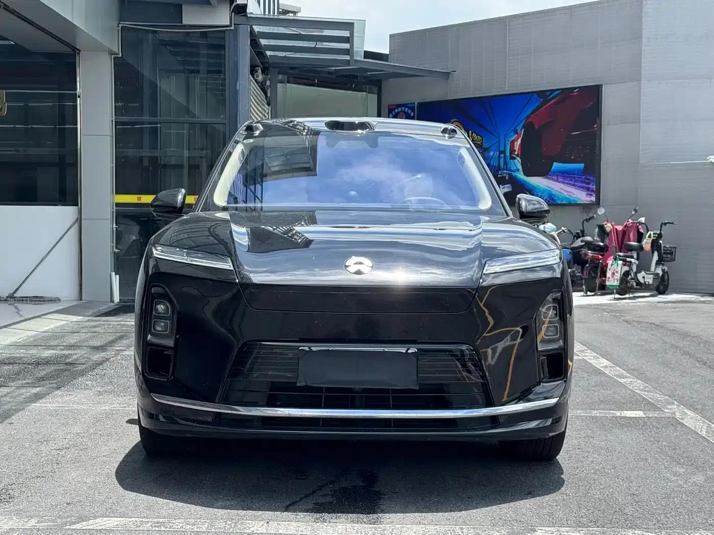 NIO ES8 2026 Model Six-Seat Executive Luxury Edition — миниатюра 2