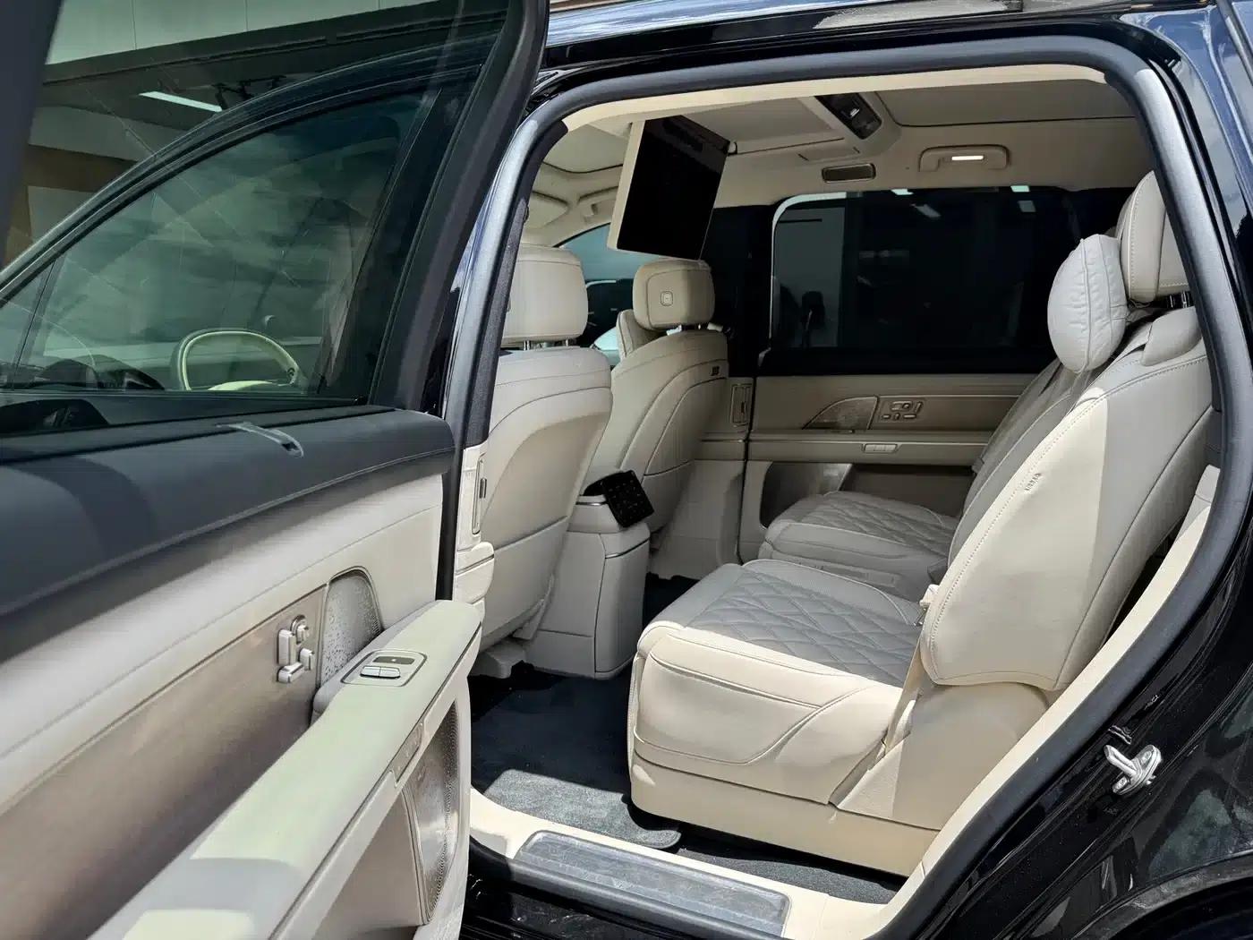 NIO ES8 2026 Model Six-Seat Executive Luxury Edition — миниатюра 13