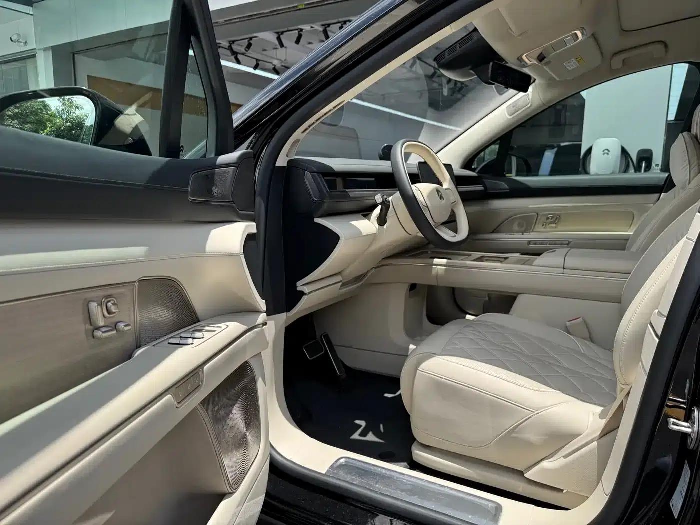 NIO ES8 2026 Model Six-Seat Executive Luxury Edition — миниатюра 20