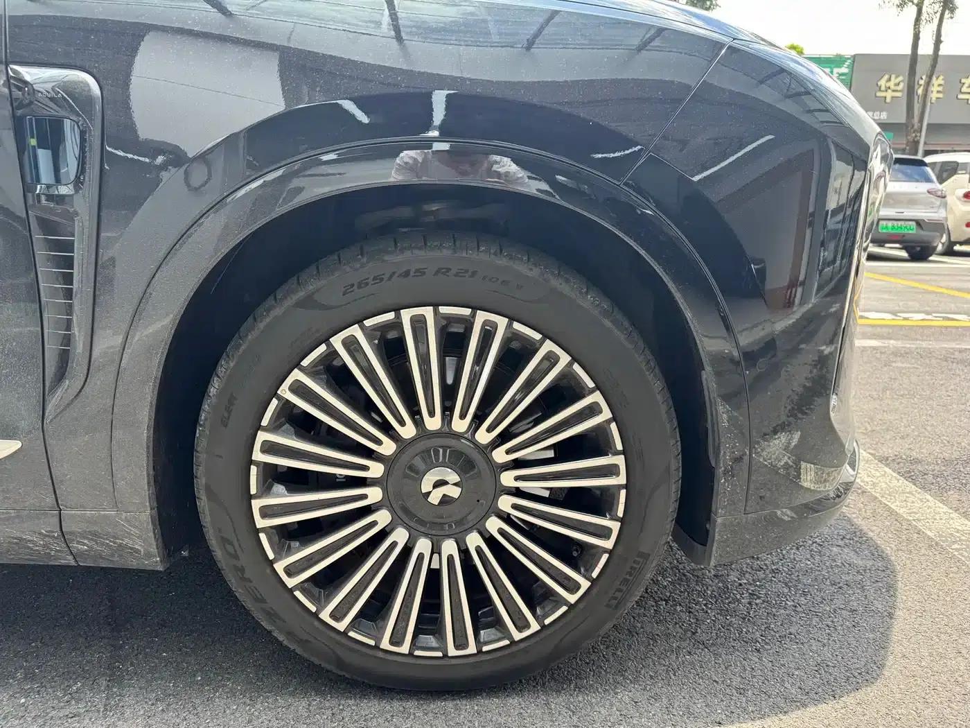 NIO ES8 2026 Model Six-Seat Executive Luxury Edition — миниатюра 4
