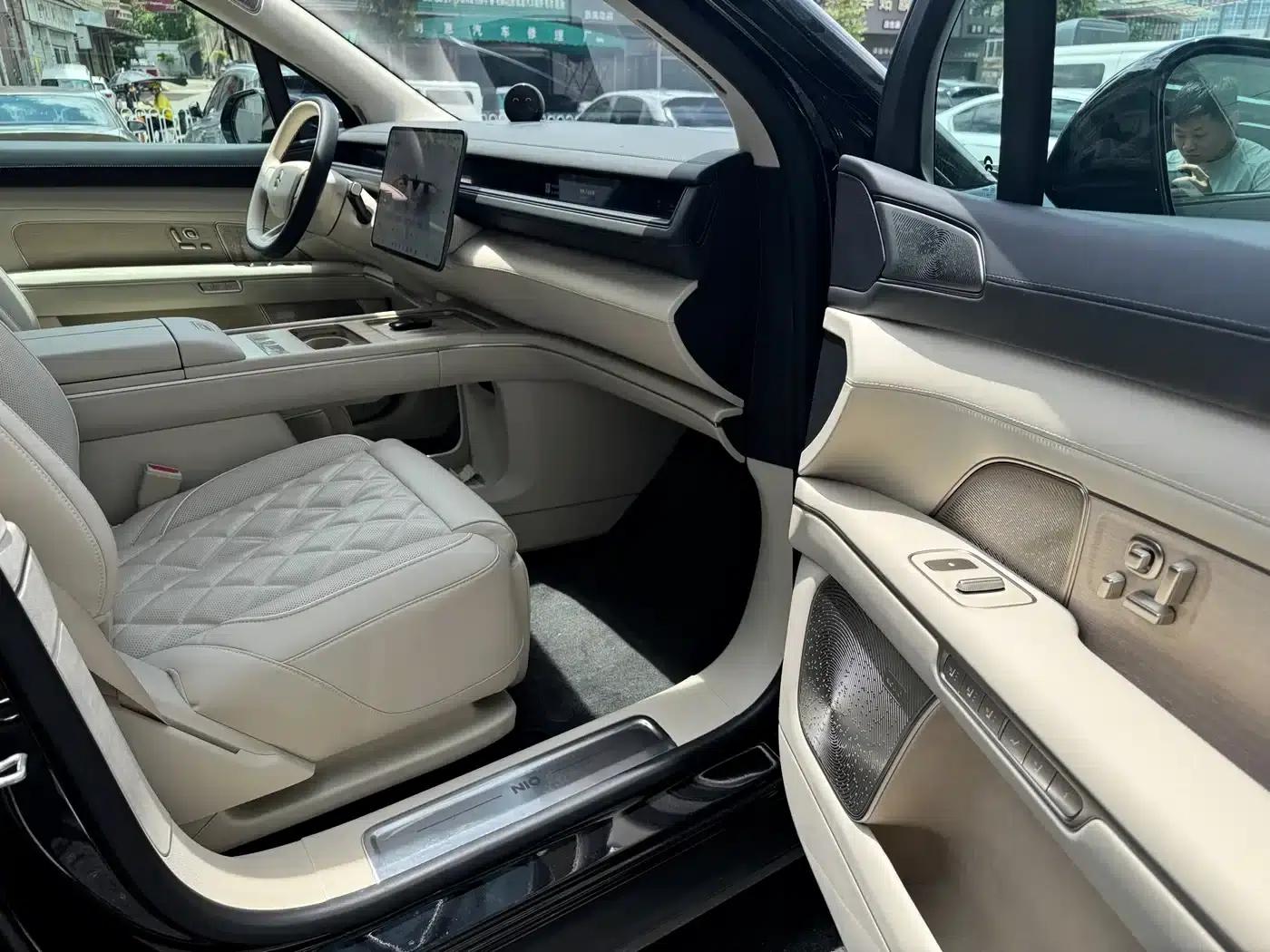 NIO ES8 2026 Model Six-Seat Executive Luxury Edition — миниатюра 5
