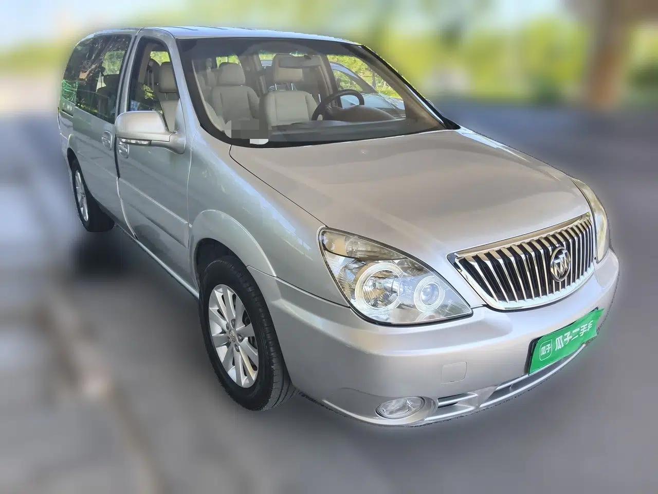 Buick GL8 2014 2.4L Classic Edition — миниатюра 3