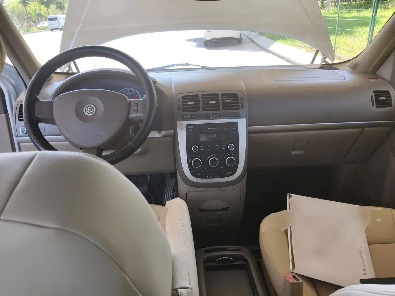 Buick GL8 2014 2.4L Classic Edition — миниатюра 9