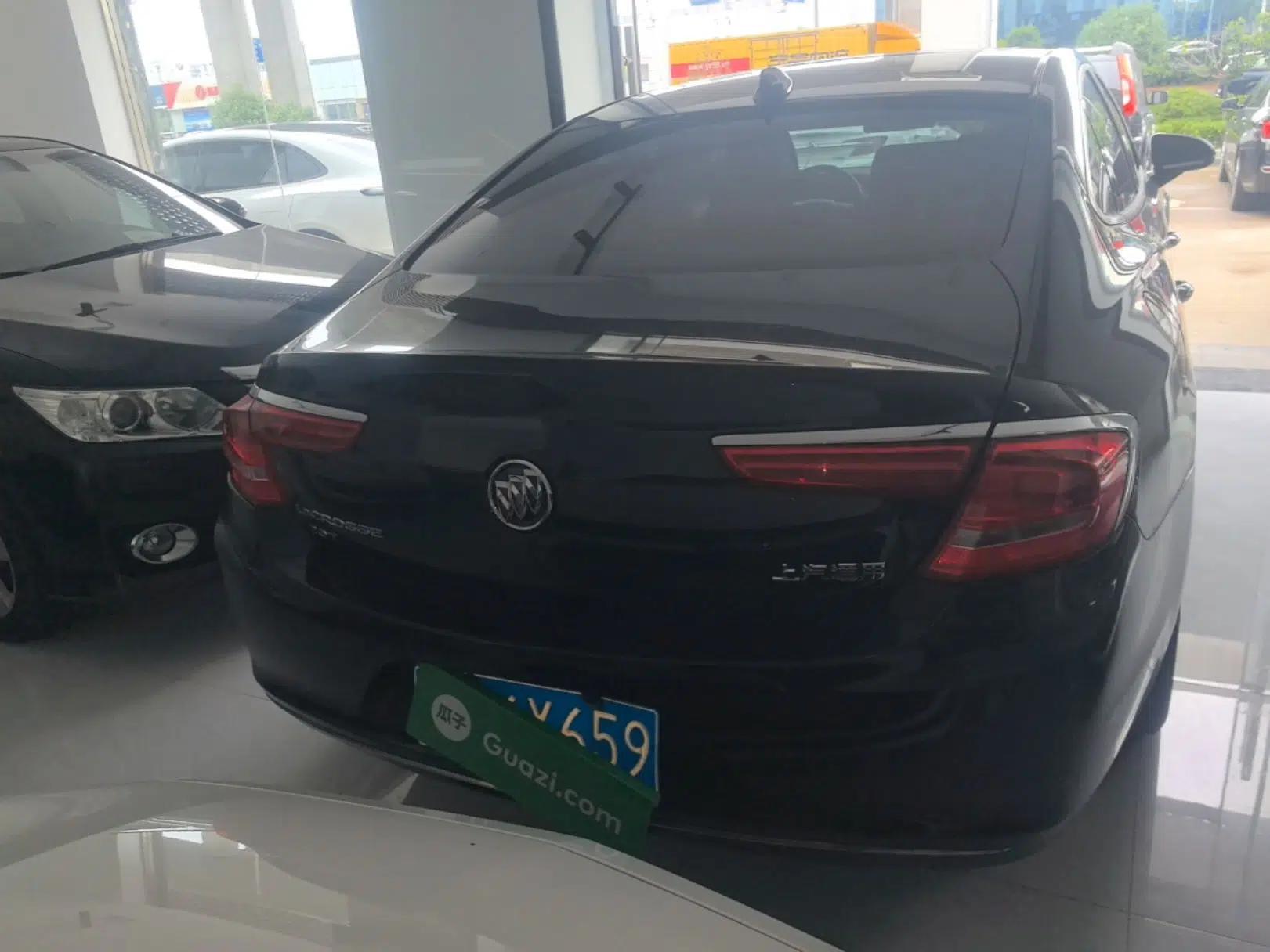 Buick LaCrosse 2018 20T Elite Edition — миниатюра 5