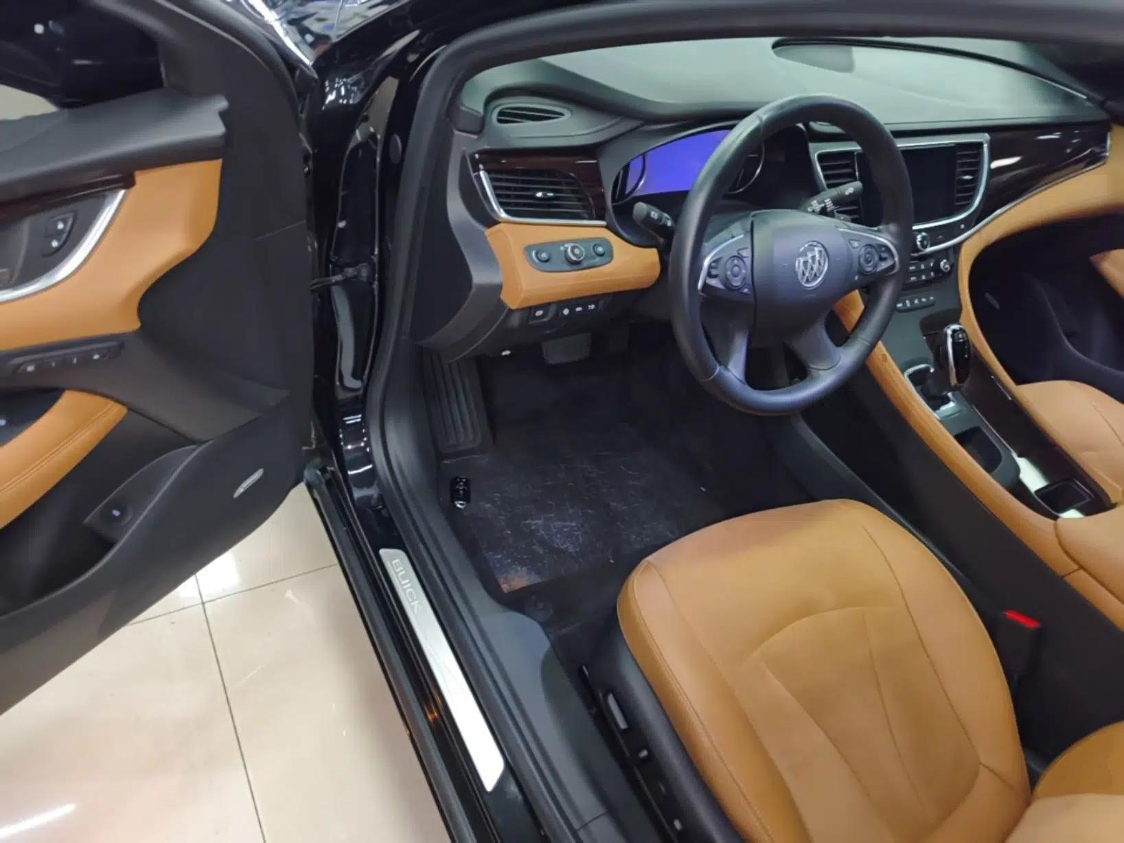 Buick LaCrosse 2019 28T Prestige Model — миниатюра 23
