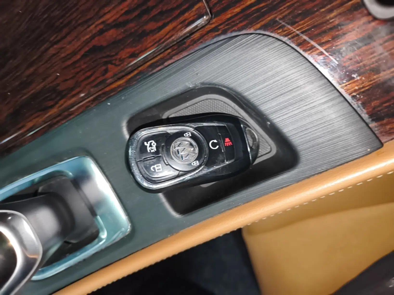 Buick LaCrosse 2019 28T Prestige Model — миниатюра 28