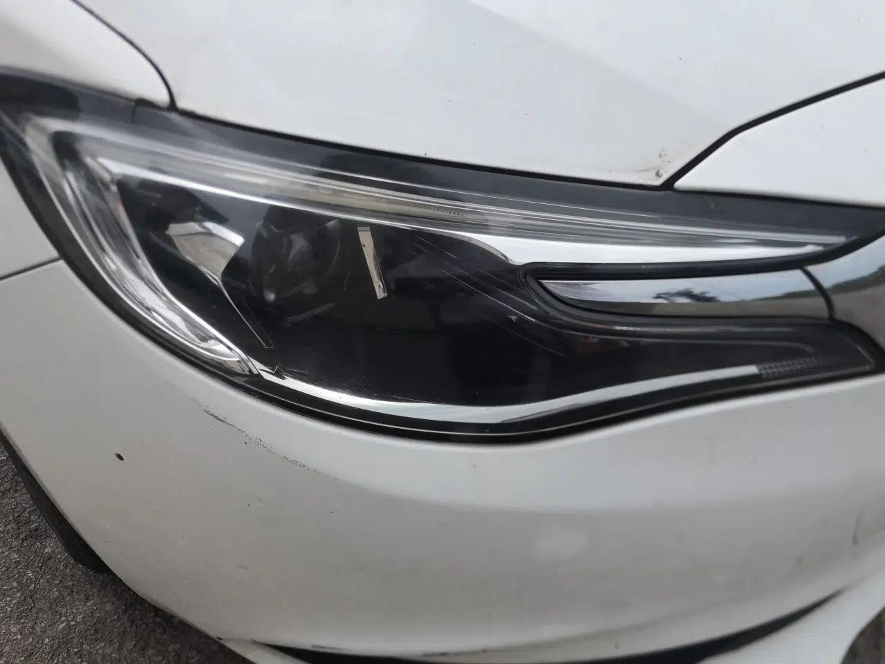 Buick GT 2019 15T Dual-Clutch Connected Elite Model China VI — миниатюра 7