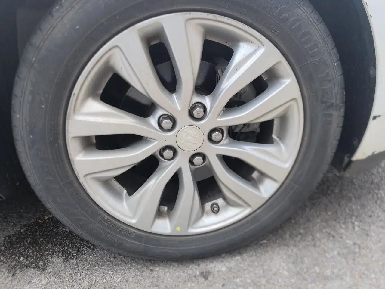 Buick GT 2019 15T Dual-Clutch Connected Elite Model China VI — миниатюра 8