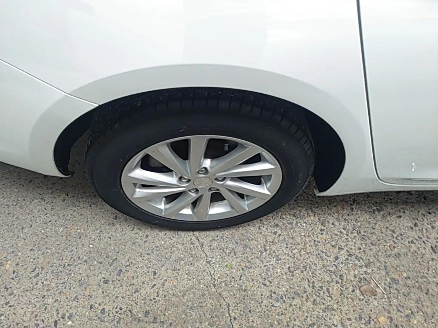Buick Verano 2019 Sedan 15S Automatic Entry Model — миниатюра 11