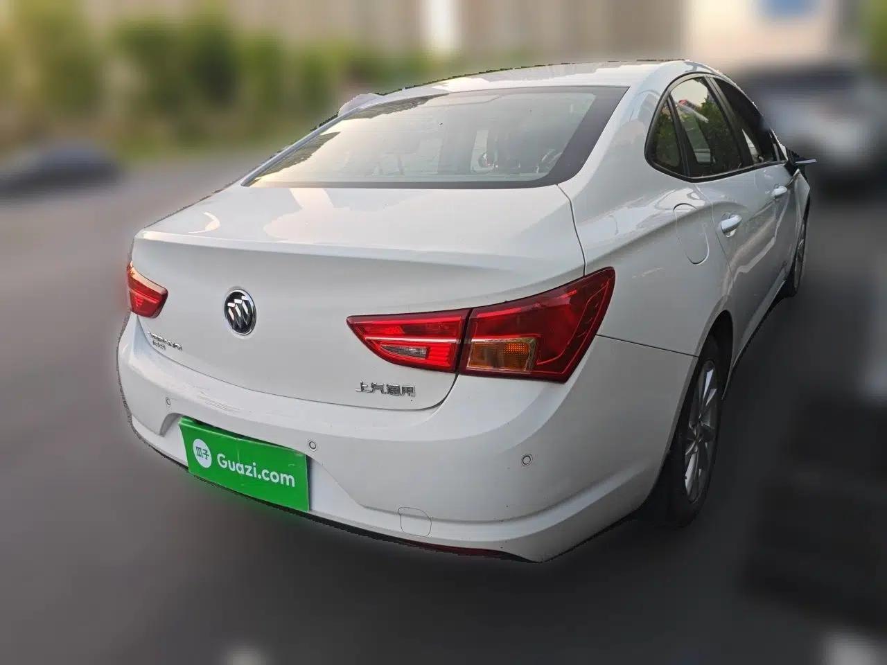 Buick Verano 2017 Sedan 15S Automatic Leading Model — миниатюра 6