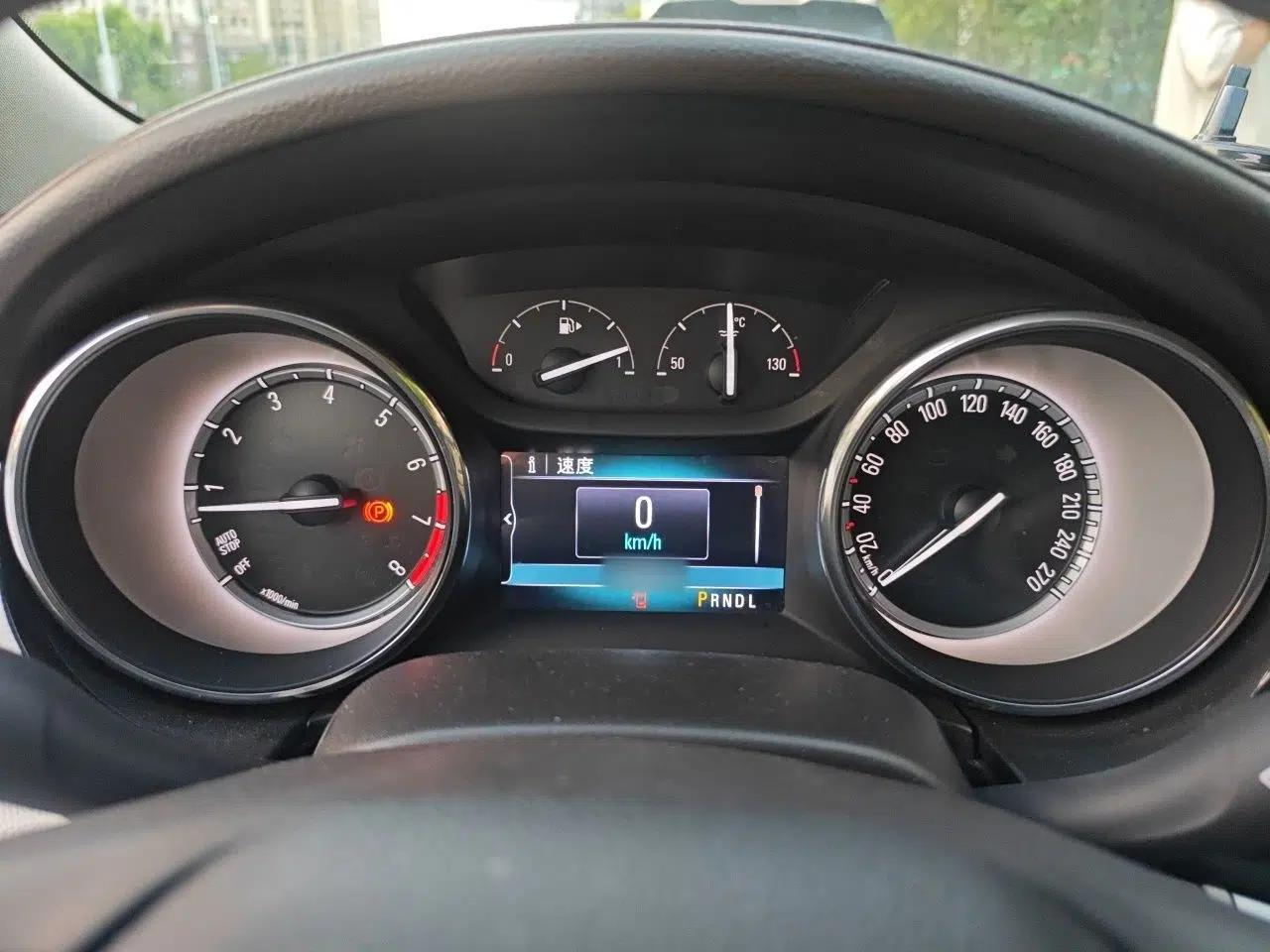 Buick Verano 2017 Sedan 15S Automatic Leading Model — миниатюра 10