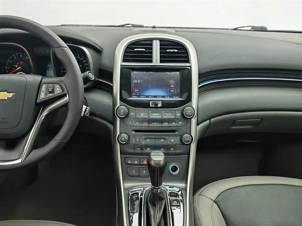 2013 Chevrolet Malibu 2.4L Automatic Luxury Edition — миниатюра 12