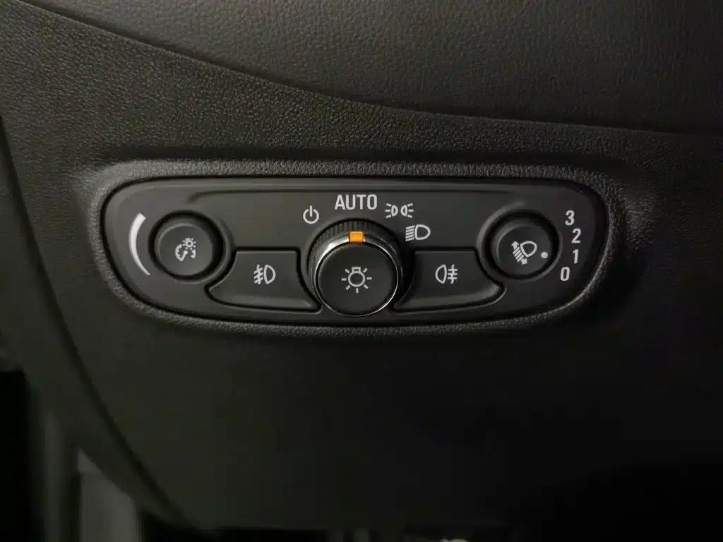 Equinox 2019 535T Automatic Premier Edition (China VI Emission Standard) — миниатюра 21
