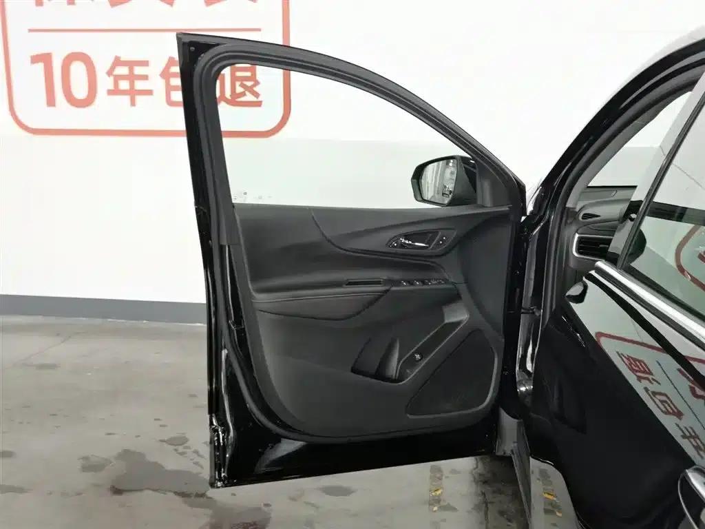 Equinox 2019 535T Automatic Premier Edition (China VI Emission Standard) — миниатюра 8