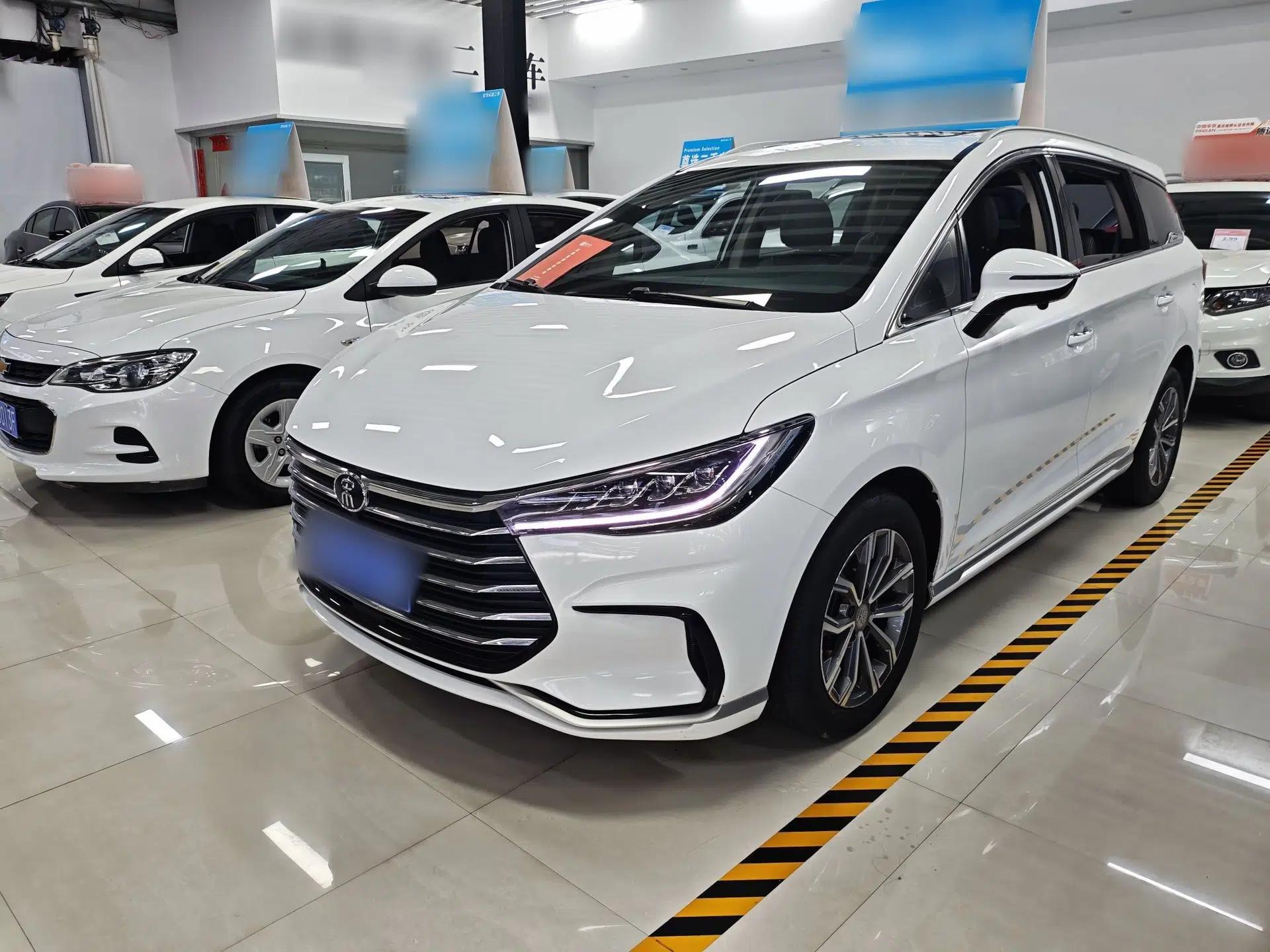 BYD Song MAX 2021 Upgraded Model 1.5T Automatic Luxury 6-Seater — миниатюра 1