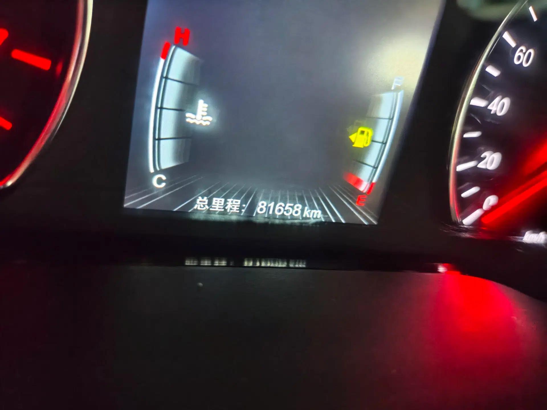 BYD Song MAX 2021 Upgraded Model 1.5T Automatic Luxury 6-Seater — миниатюра 8