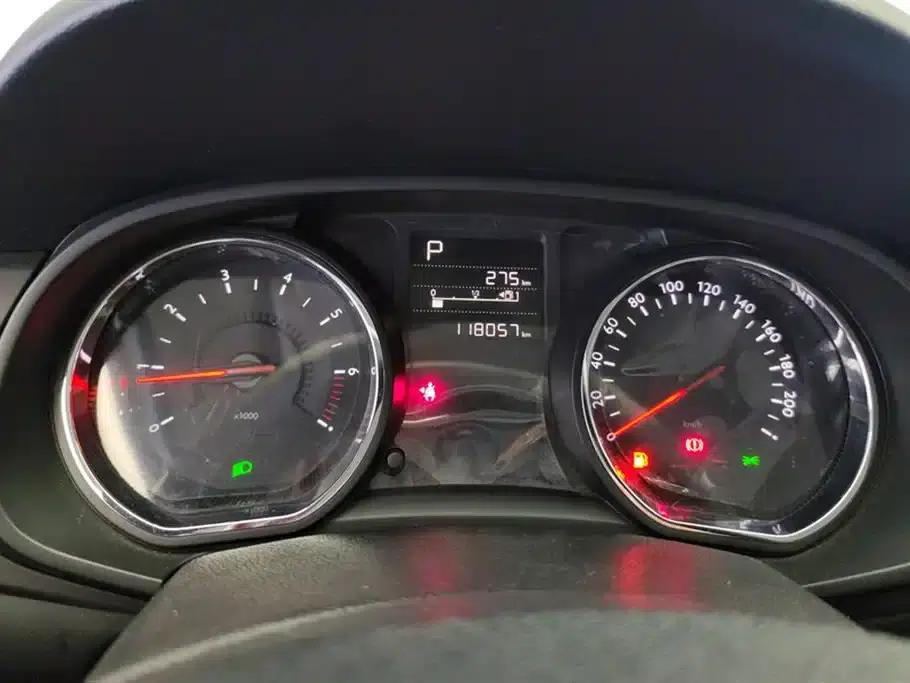 Citroën C3-XR 2015 1.6L Automatic Pioneer Edition — миниатюра 14