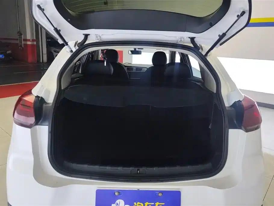 Citroën C3-XR 2015 1.6L Automatic Pioneer Edition — миниатюра 4