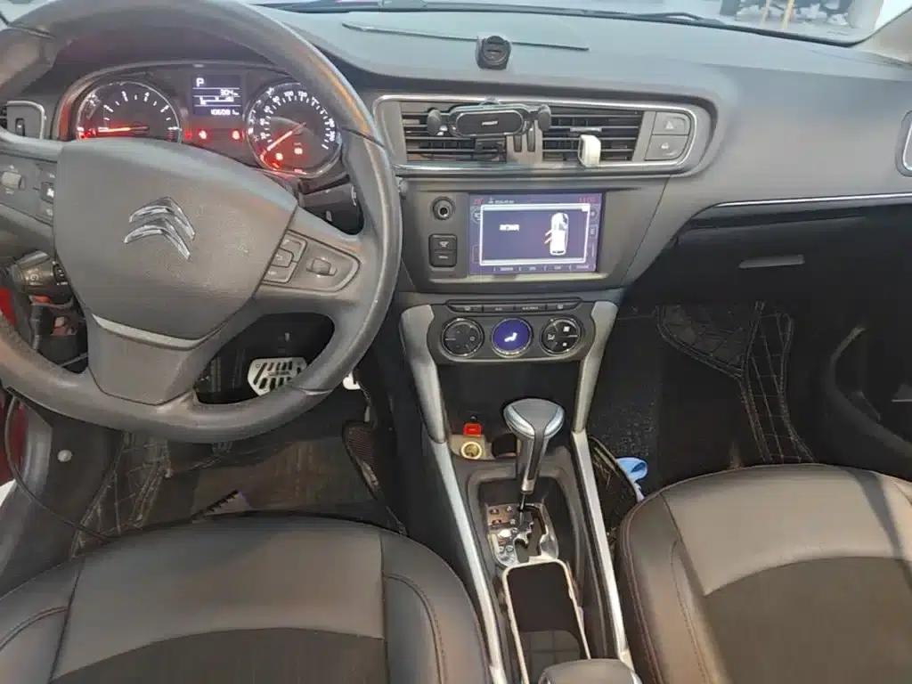 Citroën C3-XR 2015 1.6L Automatic Intelligent — миниатюра 13