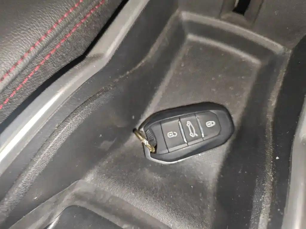 Citroën C3-XR 2015 1.6L Automatic Intelligent — миниатюра 9
