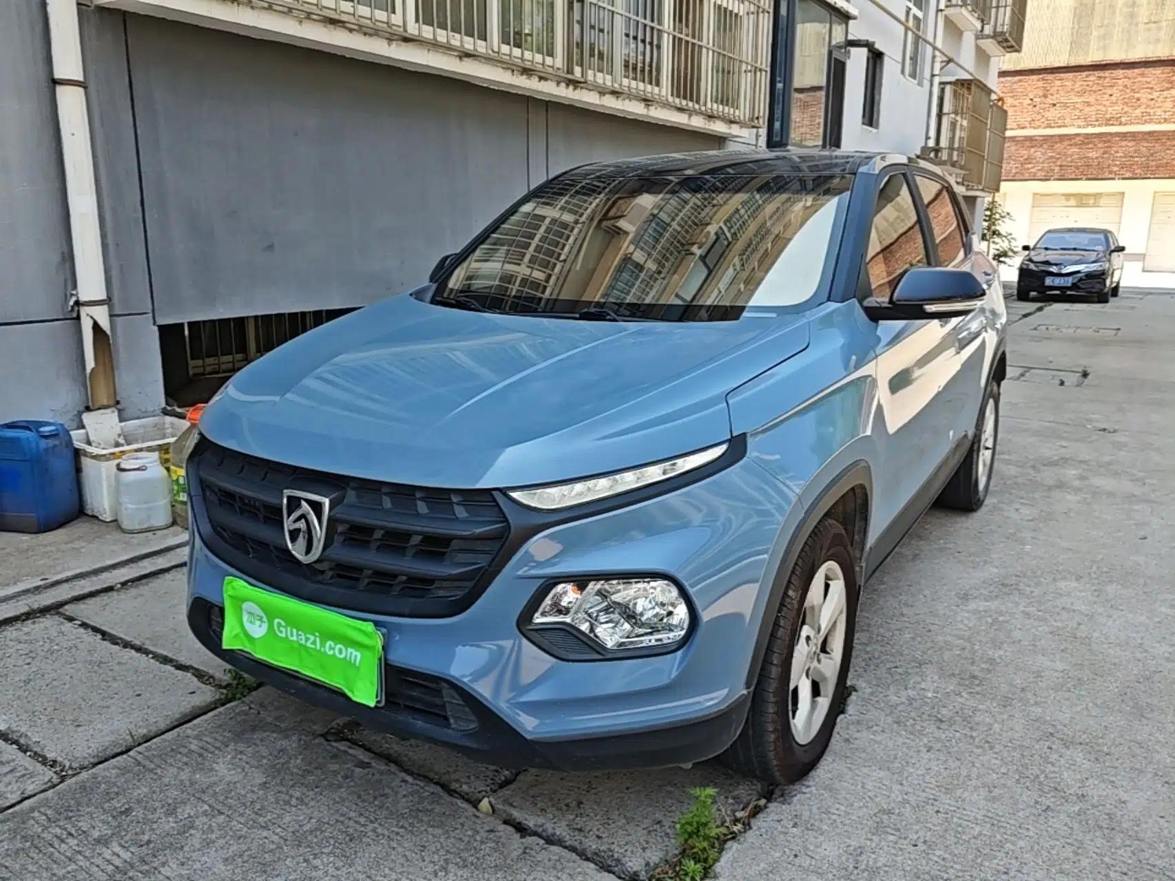 Baojun 510 2017 1.5L manual Comfort trim — миниатюра 1