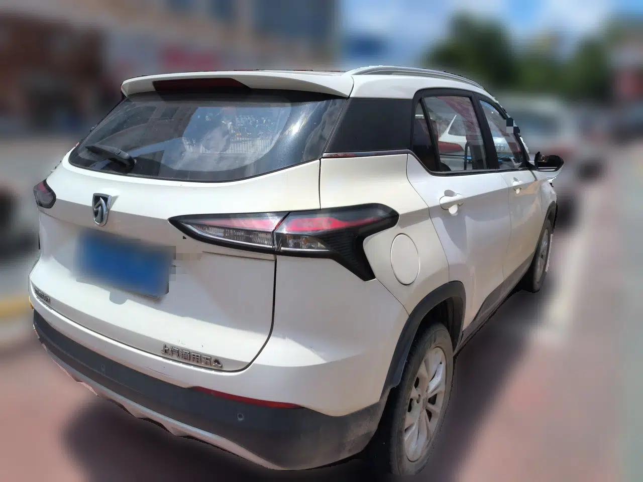 Baojun 510 2019 1.5L Manual Enjoyment Model 77kW China VI Emission Standard — миниатюра 6