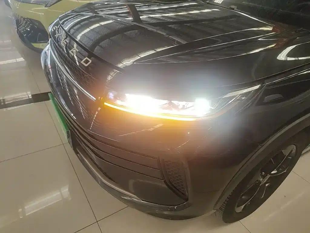 2022 Exeed Chasing the Wind Versailles Edition 1.6T DCT Rising Wind Edition — миниатюра 24