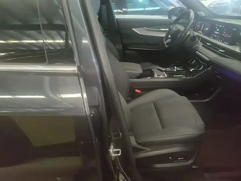 2022 Exeed Chasing the Wind Versailles Edition 1.6T DCT Rising Wind Edition — миниатюра 25