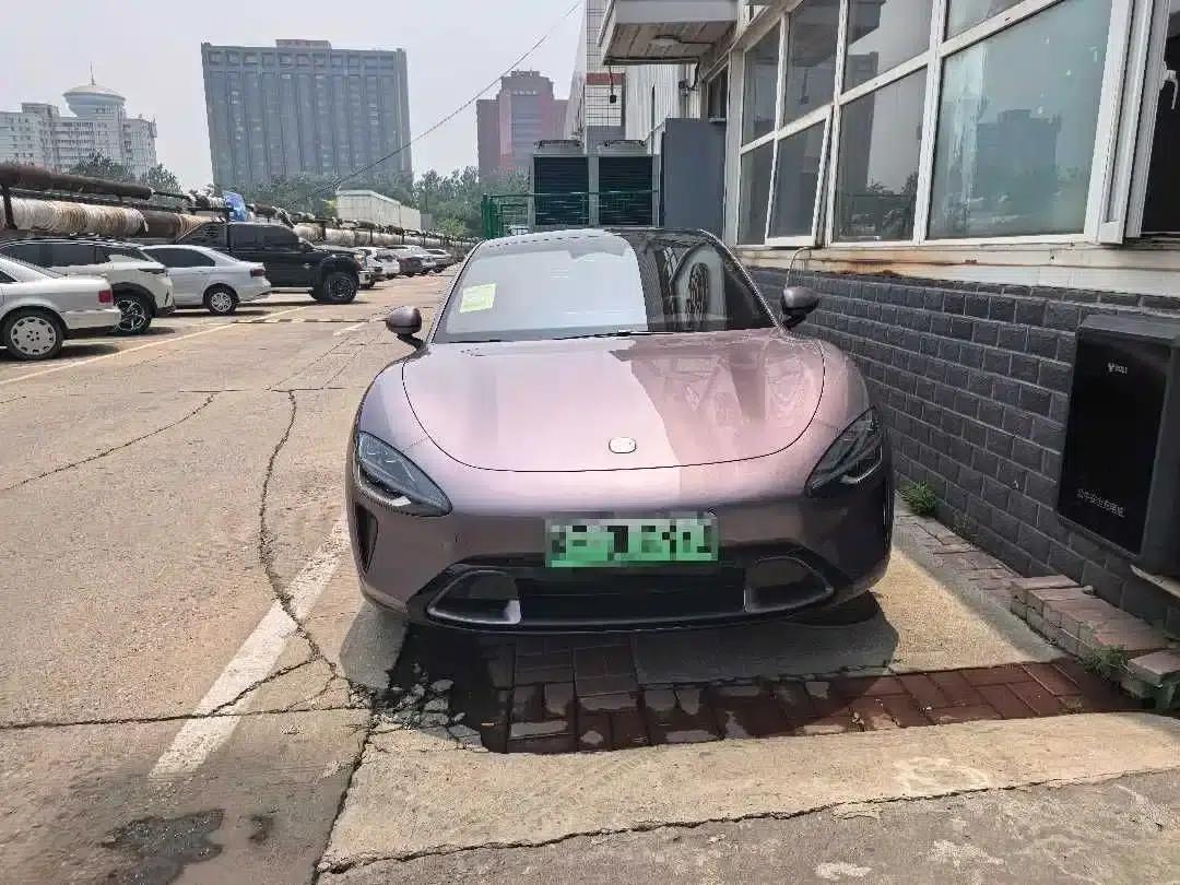 Xiaomi SU7 2024 Rear-Wheel Drive Long-Range Smart Driving Edition — миниатюра 1
