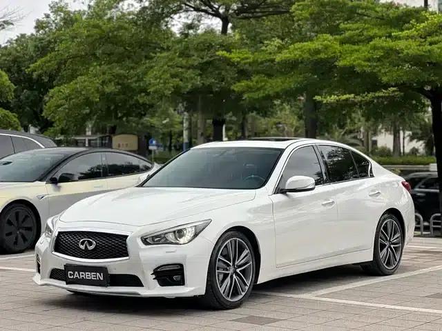 Infiniti Q50 2014 3.7L Luxury Sport Edition