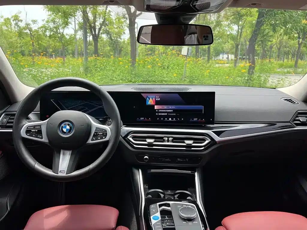BMW i3 2024 eDrive 35L — миниатюра 7